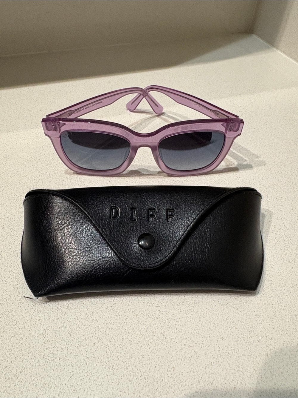 Diff Carson Sunglasses - Picture 5 of 6